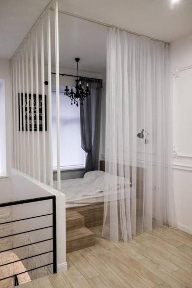 Чорно -білий люкс в центрі