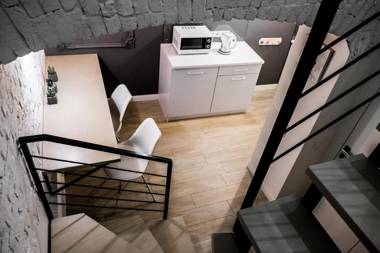 Чорно -білий люкс в центрі