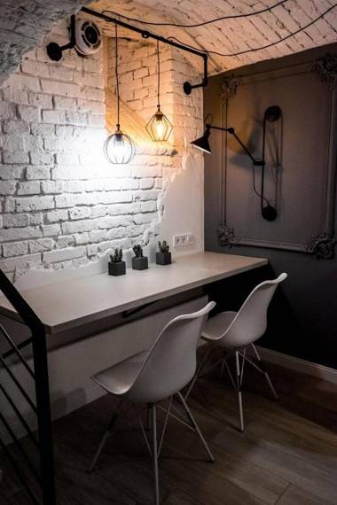 Чорно -білий люкс в центрі