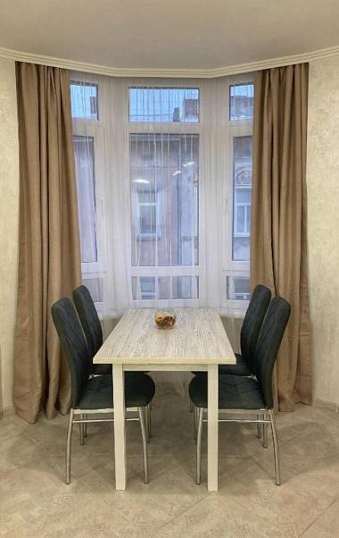 Apartment in Khmelnytsky Street