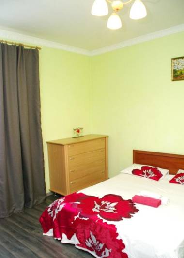 Площа Соборна вул.Івана Франка 4