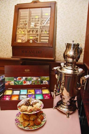 Gallery Hotel Gintama