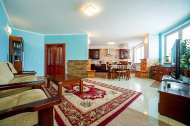 Large luxury 4-room apartment with a sauna near the metro Levoberezhnaya