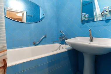 Home Hotel Apartments on Lva Tolstogo