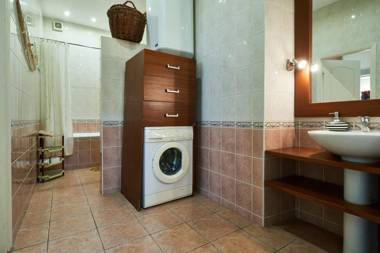 Home-Hotel Apartments on Maidan Nezalezhnosti Square