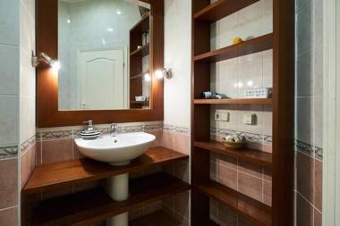 Home-Hotel Apartments on Maidan Nezalezhnosti Square