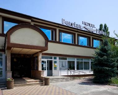 Persian Palace Hotel