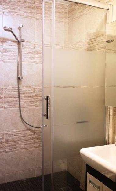 Alexandra Apartments Industrial Bridge