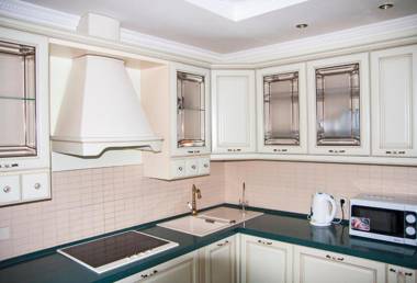 Apartment on Vandy Vasylevskoi Street 3