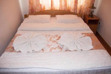 Apartment on Vandy Vasylevskoi Street 3