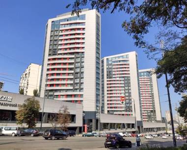 1996 Kvartet Apartment