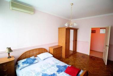 Vv51-14 - TWO SEPARATE BEDROOMS - OLYMPIC STADIUM - NEAR KHRESCHATYK - PALACE OF SPORTS - Velyka Vasylkivska St 51