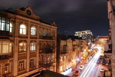 Home-Hotel Apartments-Mykhailivska