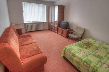 1 комнатная квартира по улице Предславинская 12