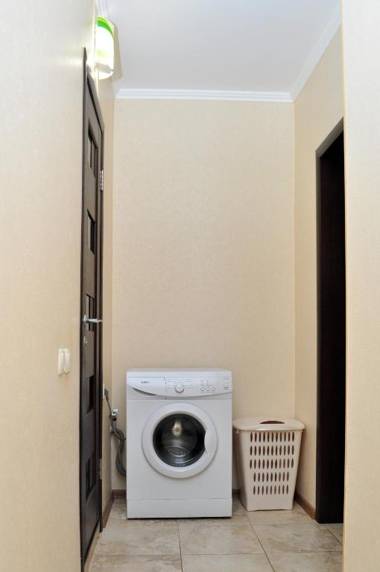 Kvartirkoff na Geroev Dnepra 36 b