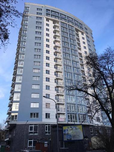 Apartment near Lukyanovka Square