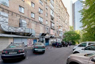 l3-82 MAIN STREET- MODERN NEW THREE 3 SEPARATE 3BEDROOMS 100 m2 - CENTRAL LOCATION METRO PALACE OF SPORTS - GULLIVER MALL ARENA CITY