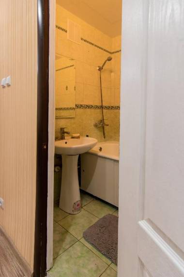 APARTMENT street Trostyanetskaya