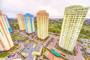 Apartment Voskresenska 18