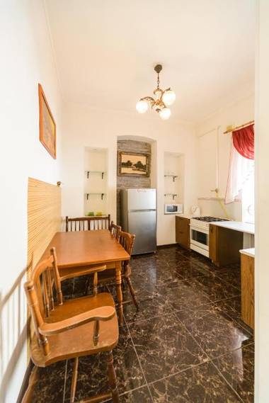 Apartment near Arena City