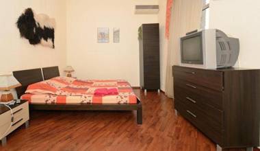 KyivStay Yaroslavska Apartment