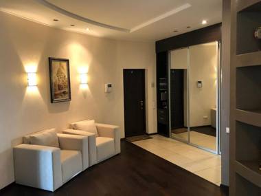 Cozy apartment in a new building close to the downtown