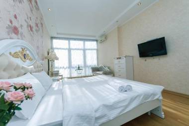 Panoramic luxury apartments with Jacuzzi Obolonskaya embankment