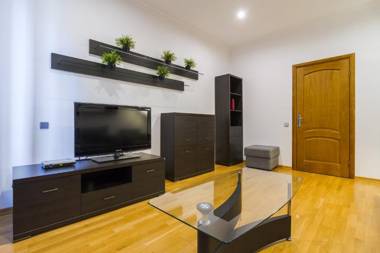 Luxury 3 Bedrooms - Next to Arena