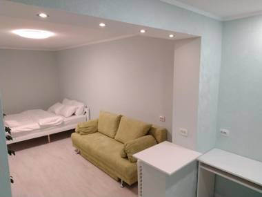 2х комнатная возле skymall & X-park