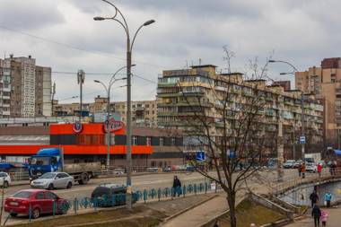 Kvartirkoff na Archipenko 4