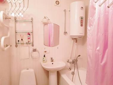 Квартира -студія вул. Героїв Севастополя 46/17 поруч НАУ клініка Шалімова швидкістний трамвай Ж/Д вокзал аеропорт Жуляни