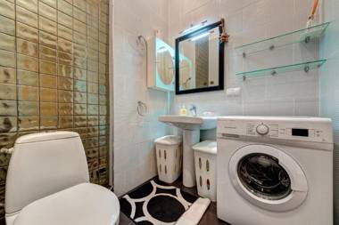 Four bedroom apartment near the NSC Olympic