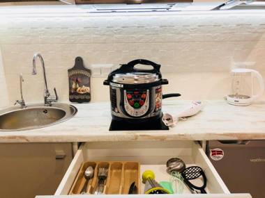 Sunny apartments on Lomonosova 36