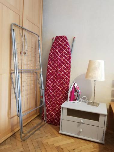 Sunflower Apartment near Kiev airport & railway station & center city