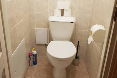 Kyiv TOP LOCATION 60m2 apt in old city fast WIFI selfchekin