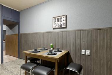 V80-28 SUPER LOFT - THREE 3 NEW BEDROOMS 100m2 MAIN STREET APART FOR BIG COMPANY GOOD VIEW ON OLYMPIC STADIUM Velyka Vasylkivska St 80