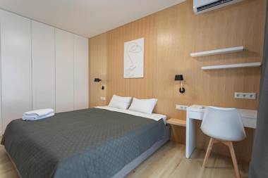 20206 Panorama city view cozy apartment nearby with Central Railway station