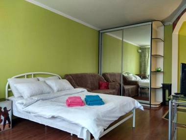 PodolHotel Apartment on Skovoroda street Kontraktova Square Historical Center