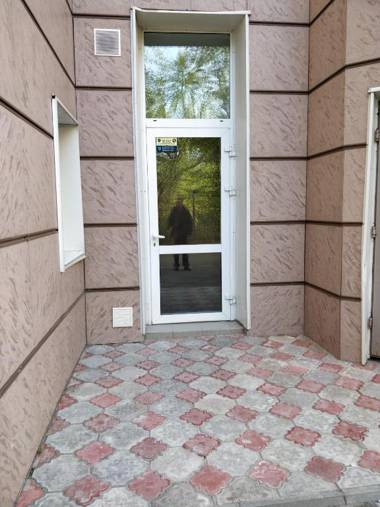 Мини Смарт квартира с отдельным входом возле Посольства Америки США и НМАПО им Шупика Mini Smart apartment near the Embassy of USA and NMAPO