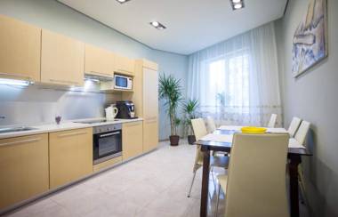 NAVIT apartments with breakfast near the railway station the city center and the park