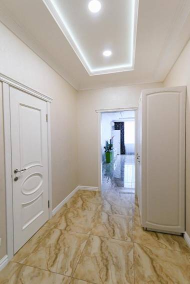 Luxury for business & pleasure Royal 3