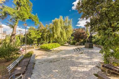 Комфорт-апартаменты возле Крещатика бесконтактное заселение 24х7