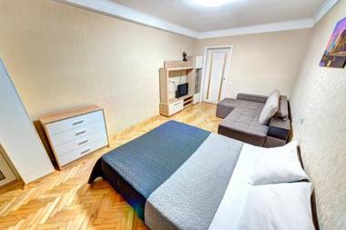 Apartments near Ocean Plaza Druzhby Narodov Boulevard 8a