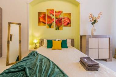 2 комнатная квартира возле ТРЦ Гуливер. ЦЕНТР