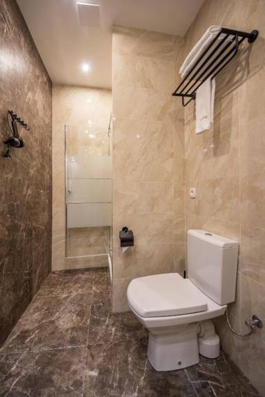 Apartments on Antonovycha