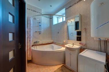 Apartments with three rooms on Shevchenko blvd