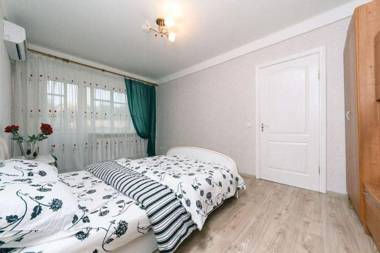 Comfortable one bad near Guliver