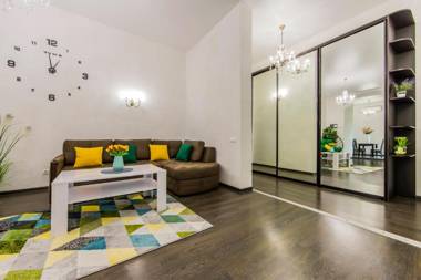 2к квартира в центре. Крещатик пл. Независимости