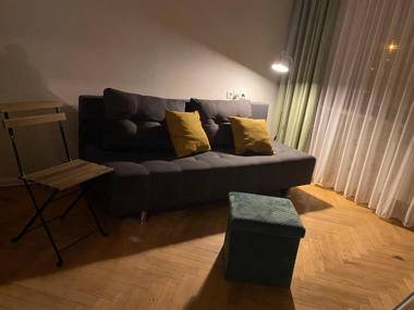 Cozy 2rooms apartmentnear Darnytsia metro station