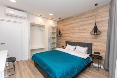 18199 New York Concept House CHECK-IN 24-7